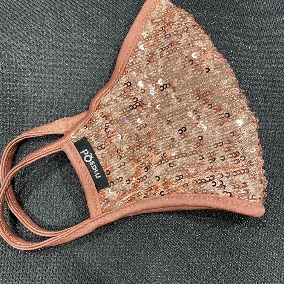 Adult face mask - Picture 2 of 3